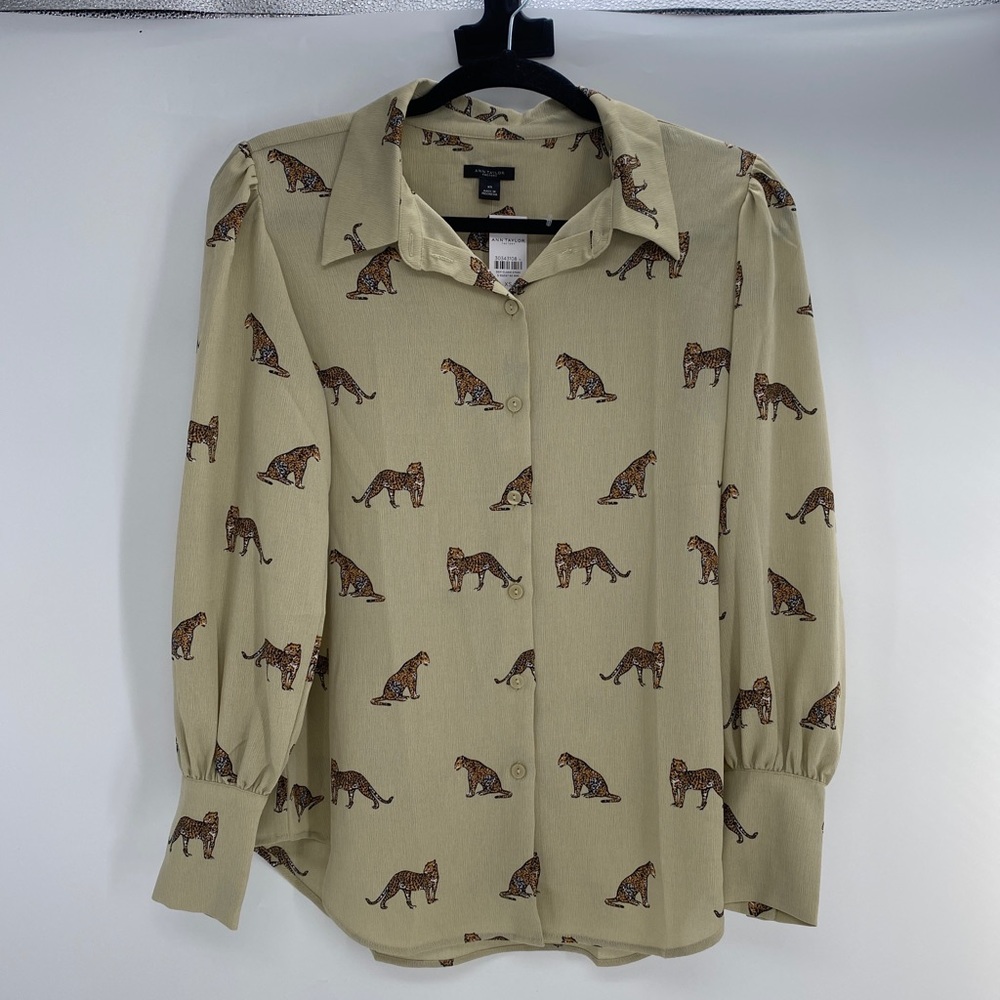 Ann Taylor Factory Cheetah Print Button Down Blouse XS.
